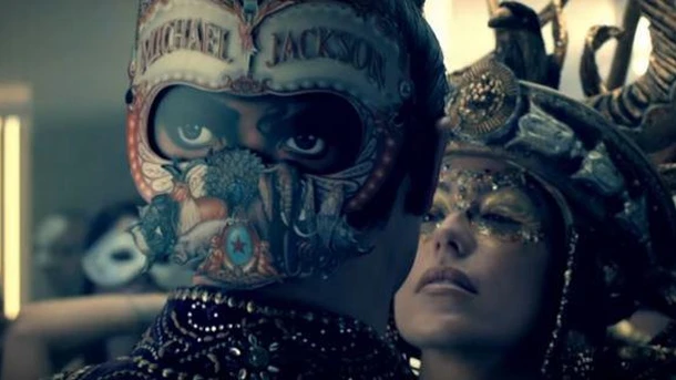 Michael Jackson - Behind the Mask