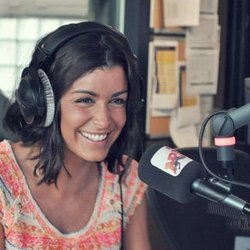 Jenifer chez Manu dans le 6/9 sur NRJ