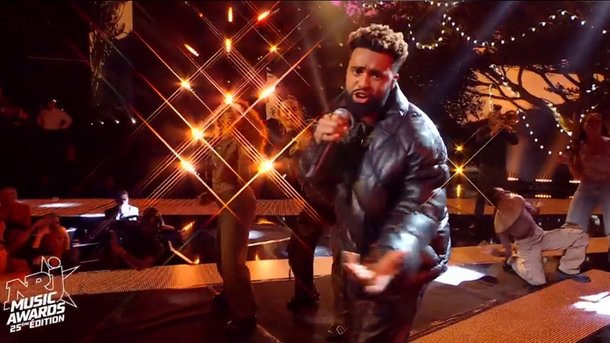 Paul Russell interprète en live «Lil Boo Thang»
