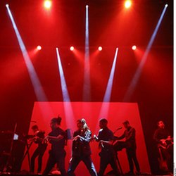 Concert Pop Love - Christine and the Queens