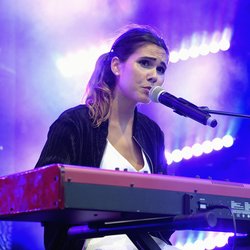 Joyce Jonathan chante "Les filles d'aujourd'hui"