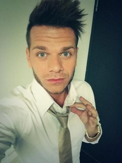 Keen'V: En enregistrement pour #LesAnneesBonheur sur #France2 diffusion Samedi 4 Octobre ;)