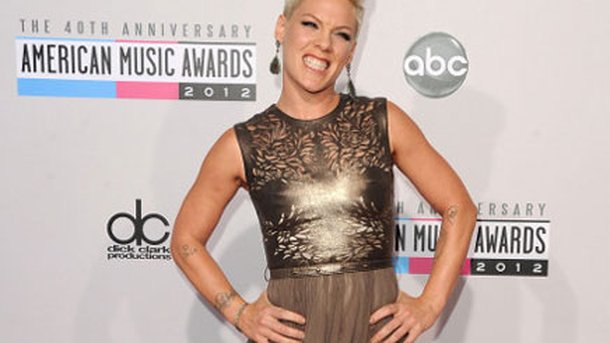 Pink remercie ses fans pour leur soutien