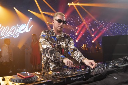 Hugel - 7ème cérémonie des NRJ DJ AWARDS