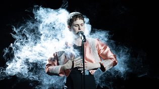 Christine & The Queens – «Damn, Dis-Moi» et «La Marcheuse»