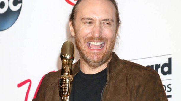 David Guetta de retour avec «Would I Lie To You»!