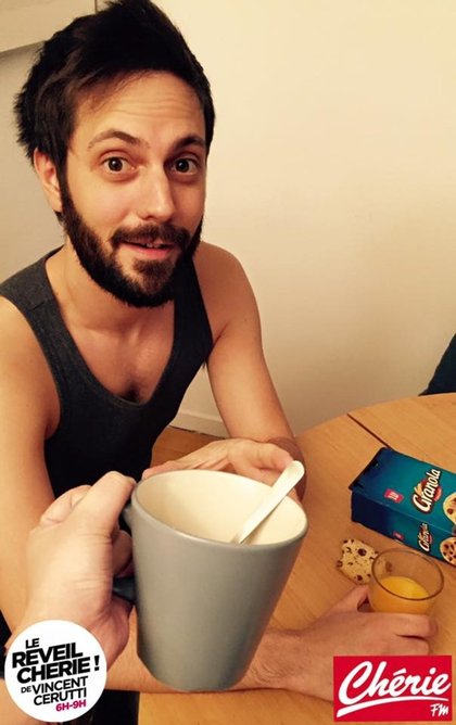 La fiancée de Cricket lui prépare toujours son petit déjeuner