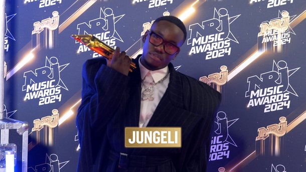 Jungeli reçoit le prix "Social Hit", le "Petit Génie" commente sa victoire