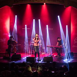 Concert Pop Love - Marina Kaye