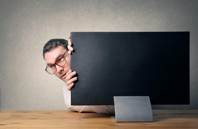 Chercher un emploi quand on est déjà en poste : une double-vie à mener discrètement