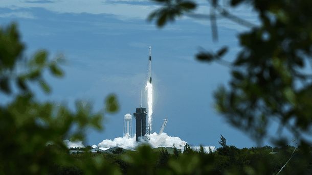 Les infos du Réveil Chérie : Les premiers touristes de l’espace vont décoller cette nuit depuis la Floride !