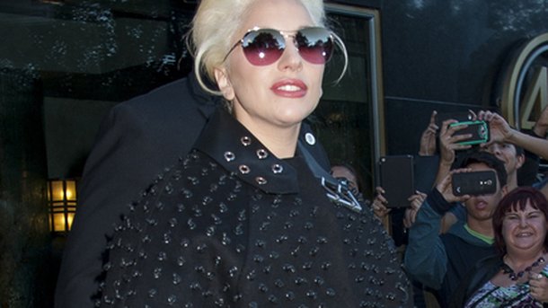 Lady Gaga adore son styliste Brandon Maxwell