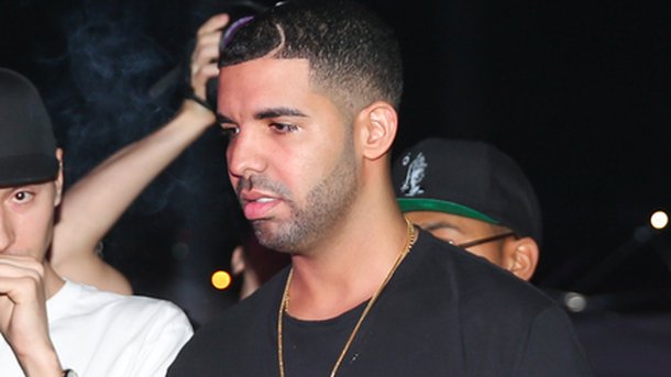 Drake égale les Beatles!