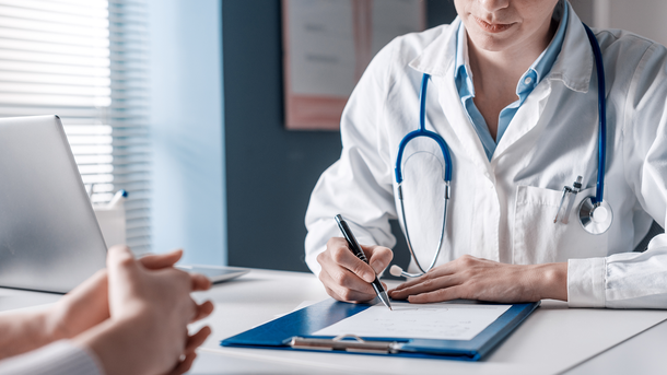 Les infos du Réveil Chérie : Un site recense les tâches absurdes des médecins