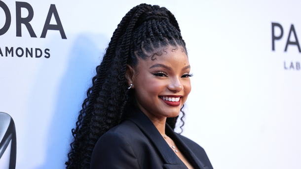 « La Petite Sirène » : Halle Bailey attendrait son premier enfant