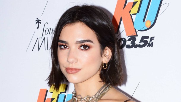 Dua Lipa: sur la bande-originale du prochain James Bond?