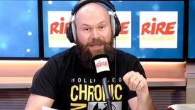 Harold Barbé face à Anthony Kavanagh : "Je m'appelle Harold Barbé, dépressif récurrent, ceinture noire troisième dan de pessimisme. La seule fois où j'ai été positif dans ma vie, c'était il y a 3 semaines, quand j'ai eu le covid..."