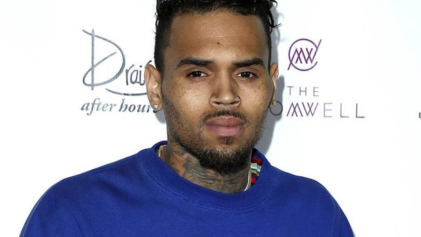 Chris Brown: son album «Heartbreak on a Full Moon» aura 45 titres!