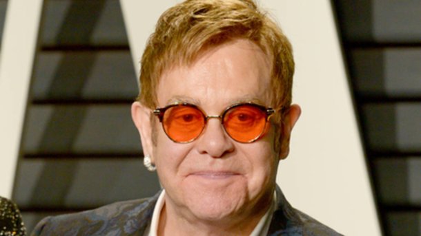 Elton John, malade, il ne chantera pas à Las Vegas