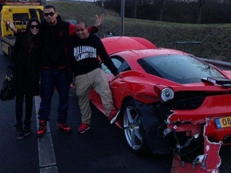 Afrojack Ferrari cassé