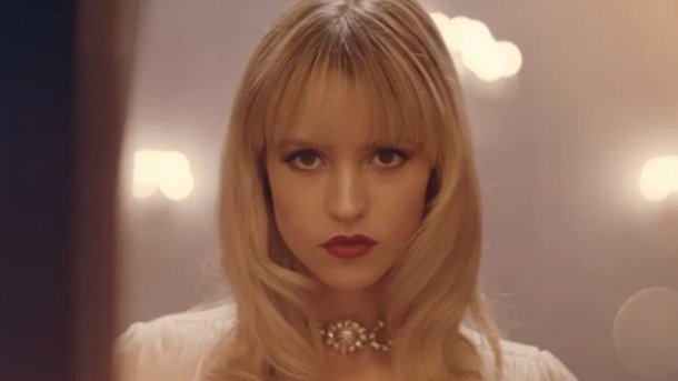 Angèle: découvrez le clip fou de «Oui ou Non» !