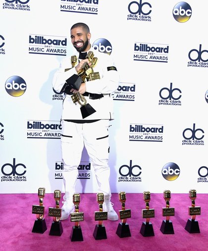 Drake a battu le record de récompenses aux Billboard Music Awards en mai 2017