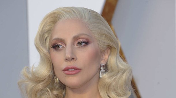 Lady Gaga : devinez qui organise son mariage!