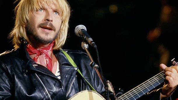 Renaud : sa chanson "Dans mon HLM" passée au crible