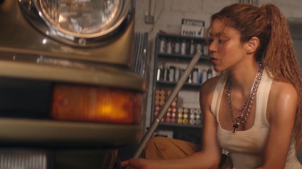 Shakira joue les cow-boys dans son nouveau clip