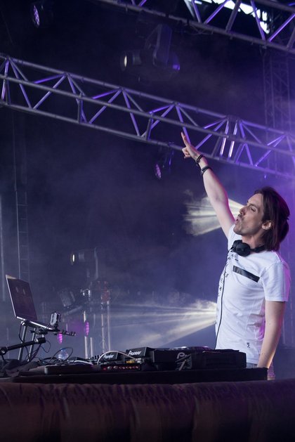 NRJ in The Park Trélazé - Morgan Nagoya