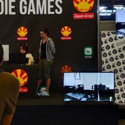 Présentation jouable du très prometteur Shady Part Of Me sur la scène Indie Games de Japan Expo.