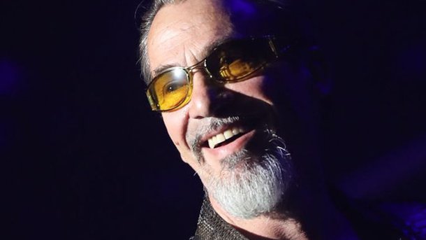Florent Pagny : Découvrez le clip de son nouveau titre "Rafale de Vent"