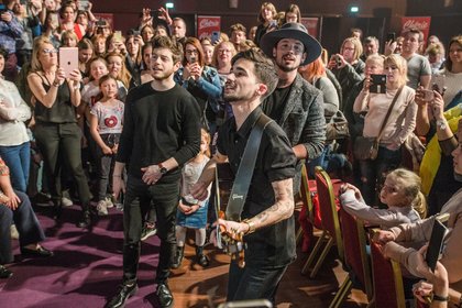 Arcadian au milieu de la foule 