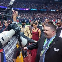 Alicia Keys a chanté l'hymne américain lors du superbowl !