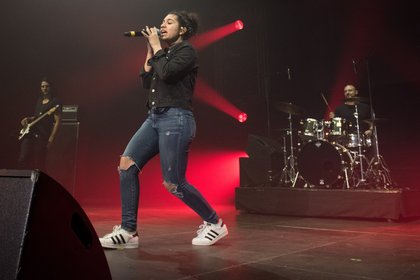 Alessia Cara - NRJ Music Tour Vendée 2016