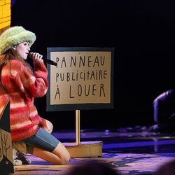 Adèle Castillon - 24ème Cérémonie des NRJ Music Awards