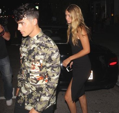 Joe Jonas et Gigi Hadid au restaurant
