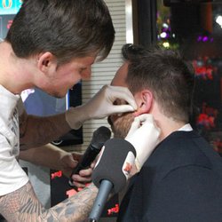 Mardi 15 janvier 2013 : Jeff se fait piercer !