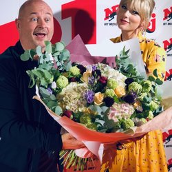 Taylor Swift dans l'émission C'Cauet sur NRJ