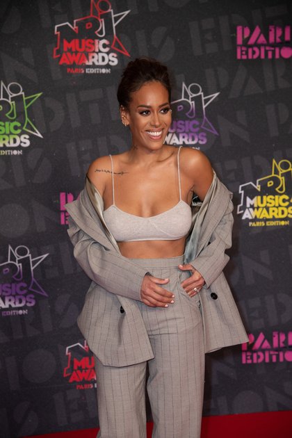 Amel Bent - Tapis Rouge NRJ Music Awards Paris Edition