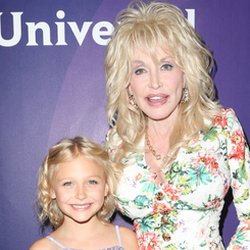 alyvia-lind-et-dolly-parton