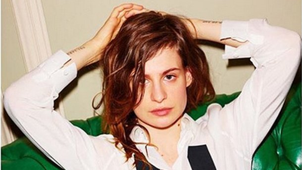 Christine and the Queens: découvrez le clip de «No Harm Is Done»!