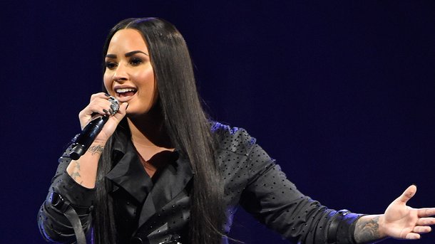 Demi Lovato amusée de se revoir dans "Camp Rock"