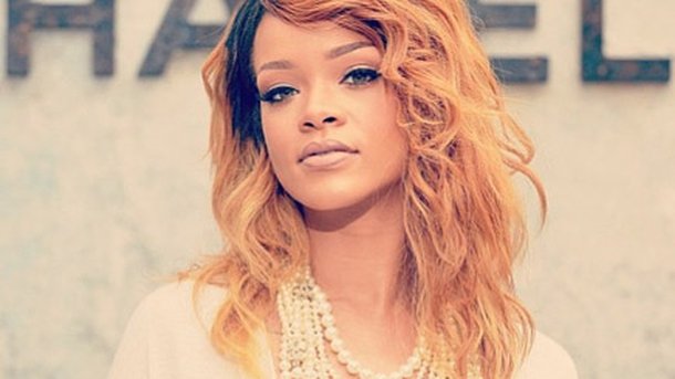 Rihanna fait son défilé à Paris!