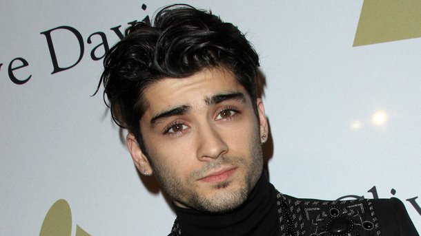 Zayn Malik change de tête et se teint en violet!