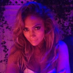 Jennifer Lopez: Let the games begin! #itsmyparty #funtimes #birthdaygirl #aintnuthinbutanumber 