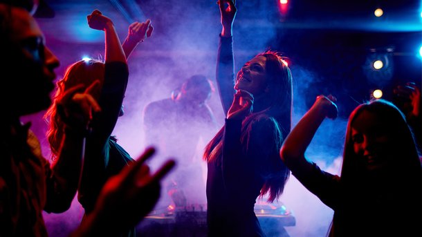 Les infos du Réveil Chérie : Réouverture des discothèques aujourd'hui !