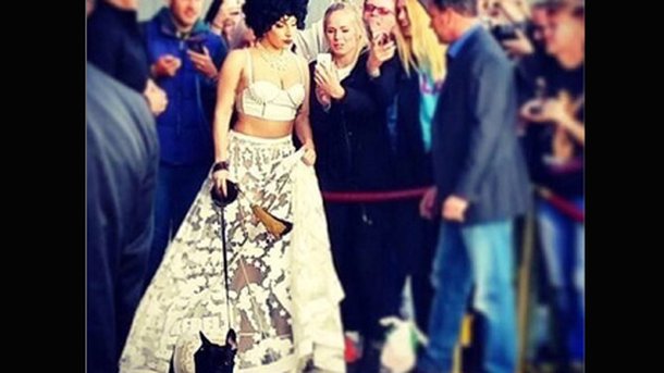 Lady Gaga : assortie à sa chienne!