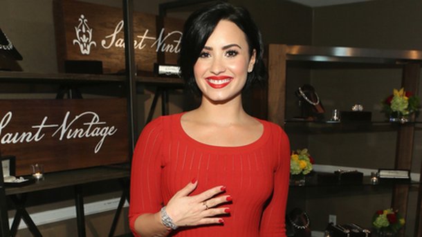 Demi Lovato : fière de « Father », le morceau qui évoque la mort de son père