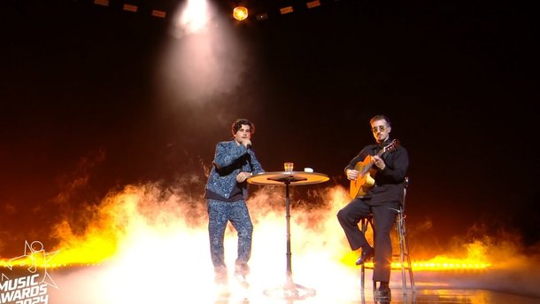 Carbonne dévoile "J'imagine" en live